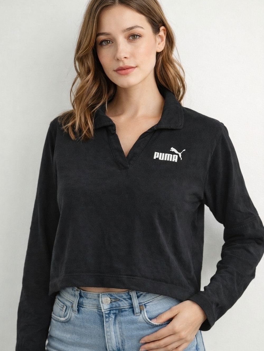 PUMA BLACK CROPPED LONG SLEEVE TOP • SPORTY V-NECK COLLAR